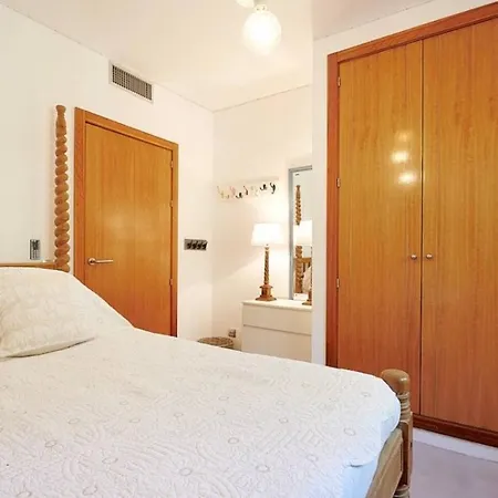Βίλα Luxury Villa - Sleeps 12 Walk To Beach & Shops!