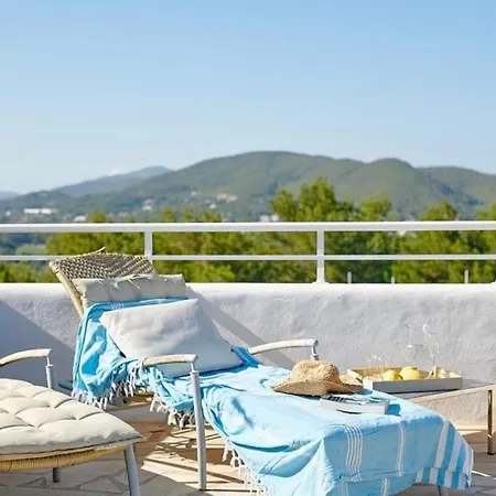 Luxury Villa - Sleeps 12 Walk To Beach & Shops! Βίλα