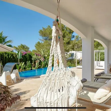 Βίλα Luxury Villa - Sleeps 12 Walk To Beach & Shops! Santa Eulària des Riu