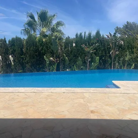 Βίλα Luxury Villa - Sleeps 12 Walk To Beach & Shops!