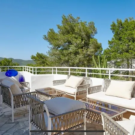 Βίλα Luxury Villa - Sleeps 12 Walk To Beach & Shops! *